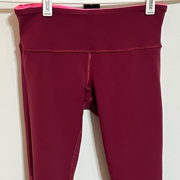 Lululemon Reversible Pink & Purple Capri Leggings Sz 4 - Picture 12 of 16